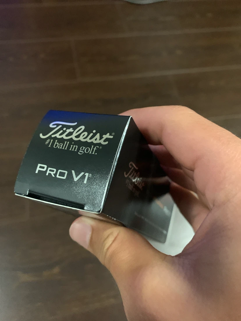 Titleist Pro V1 Golf Balls 11 sleeves , two 2 ball sleeves - photo 3