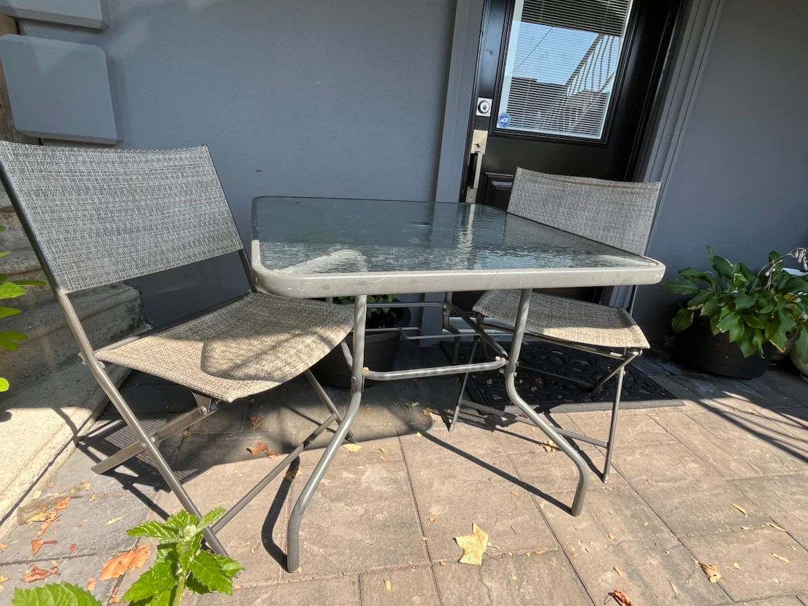 Glass top patio table and chairs set - photo 3