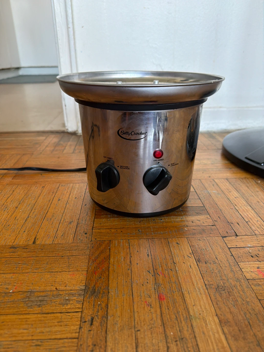 Betty Crocker Deluxe Stainless Steel Fondue Fountain - photo 5