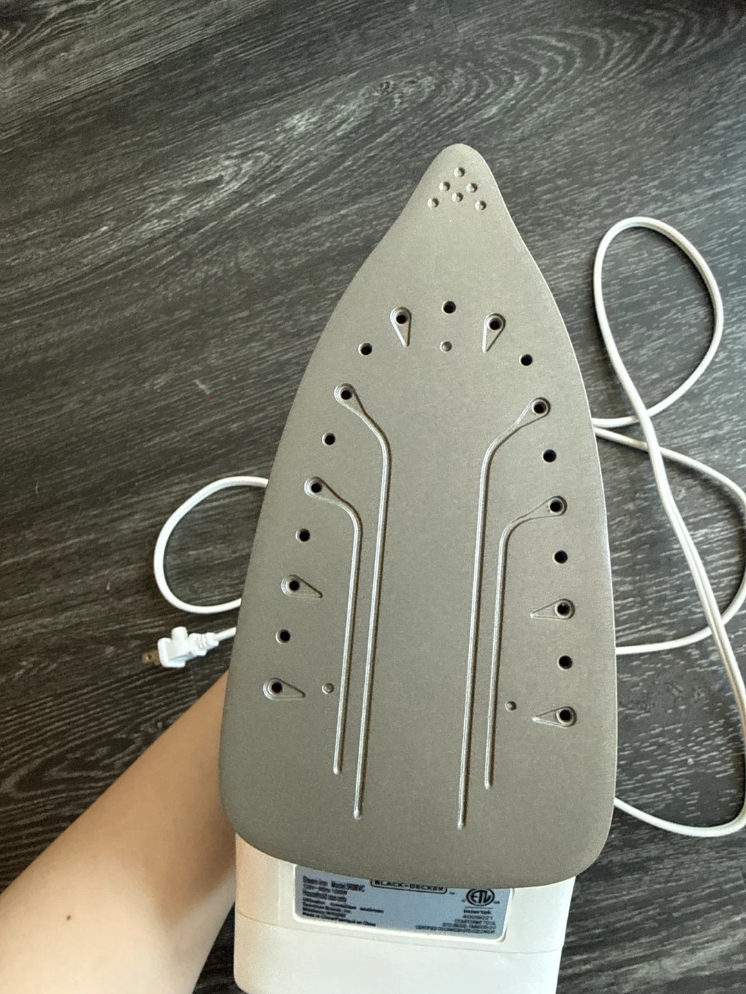 Like new BLACK+DECKER Steam Iron - photo 3