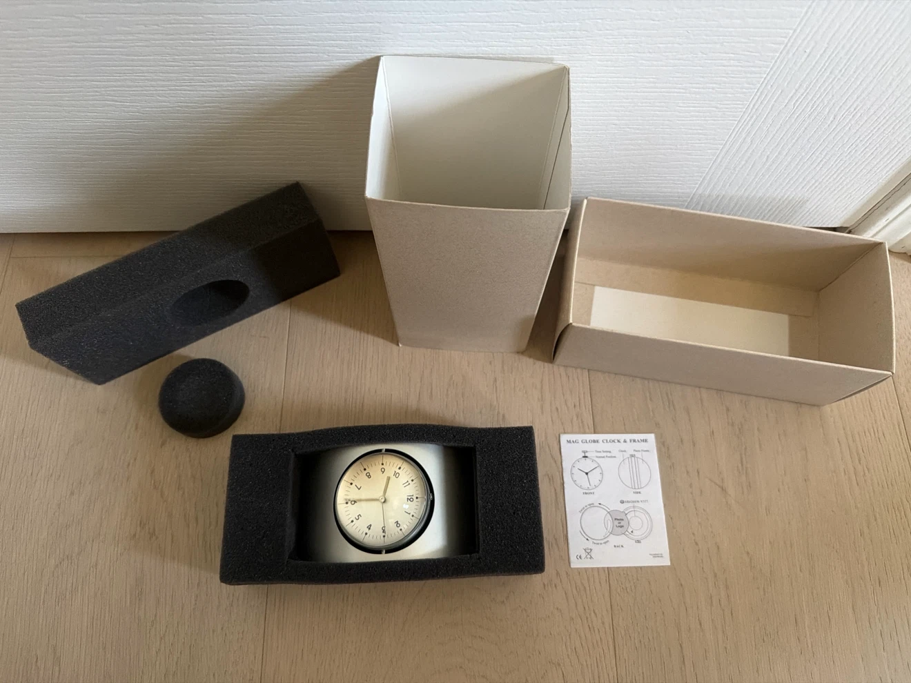 MAG Globe Clock & Frame
