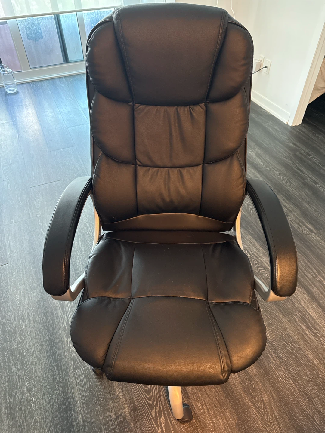 Black Leather Executive Office Chair - photo 2