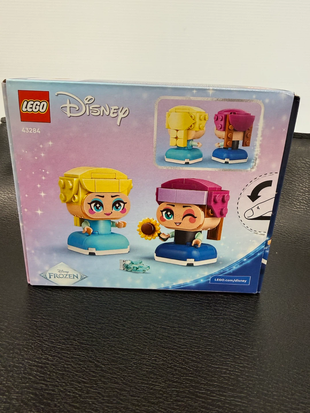 LEGO Disney Mini Anna & Elsa Building Toy 43284 - photo 2
