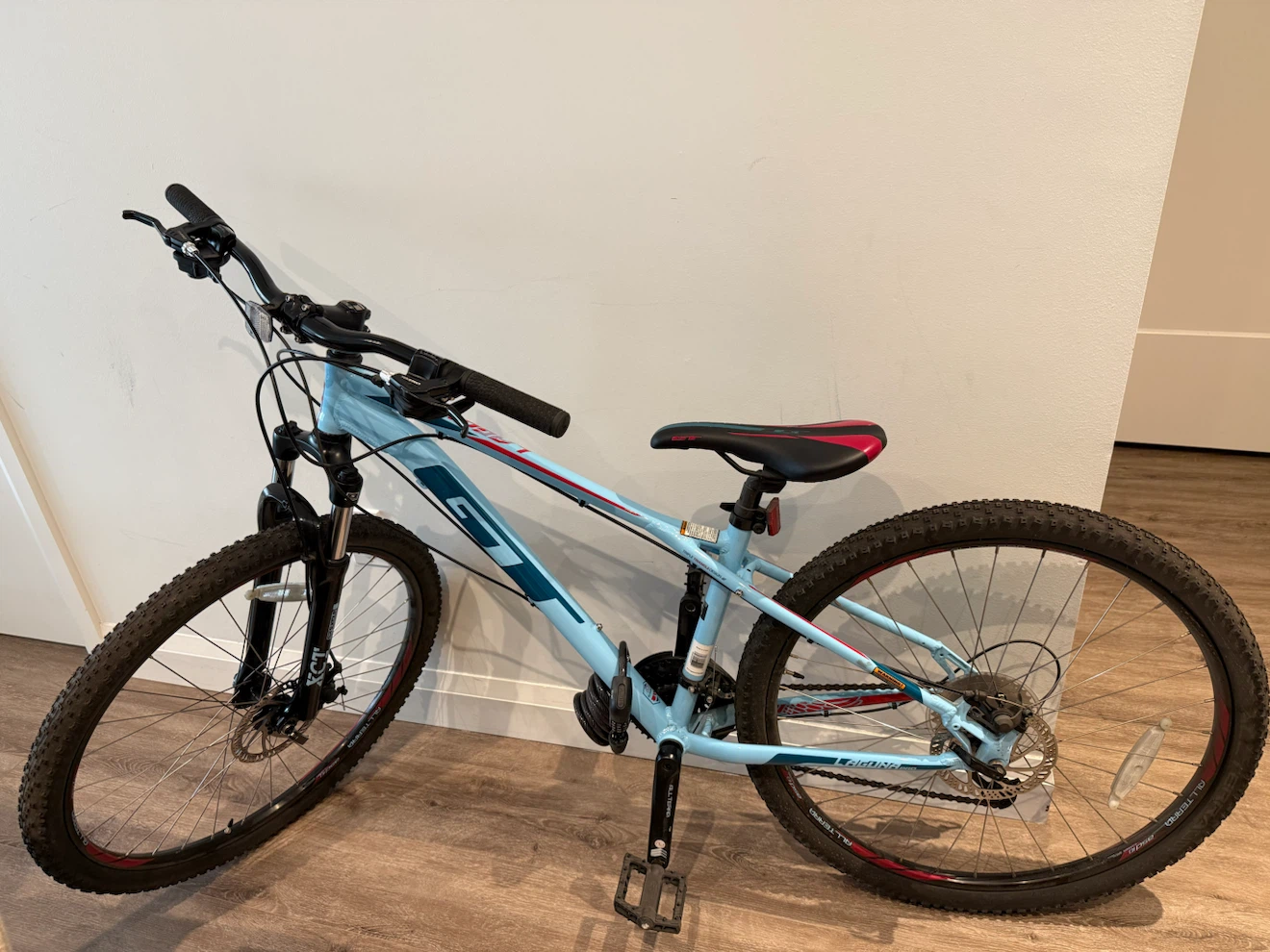 GT Laguna Women's Mountain Bike