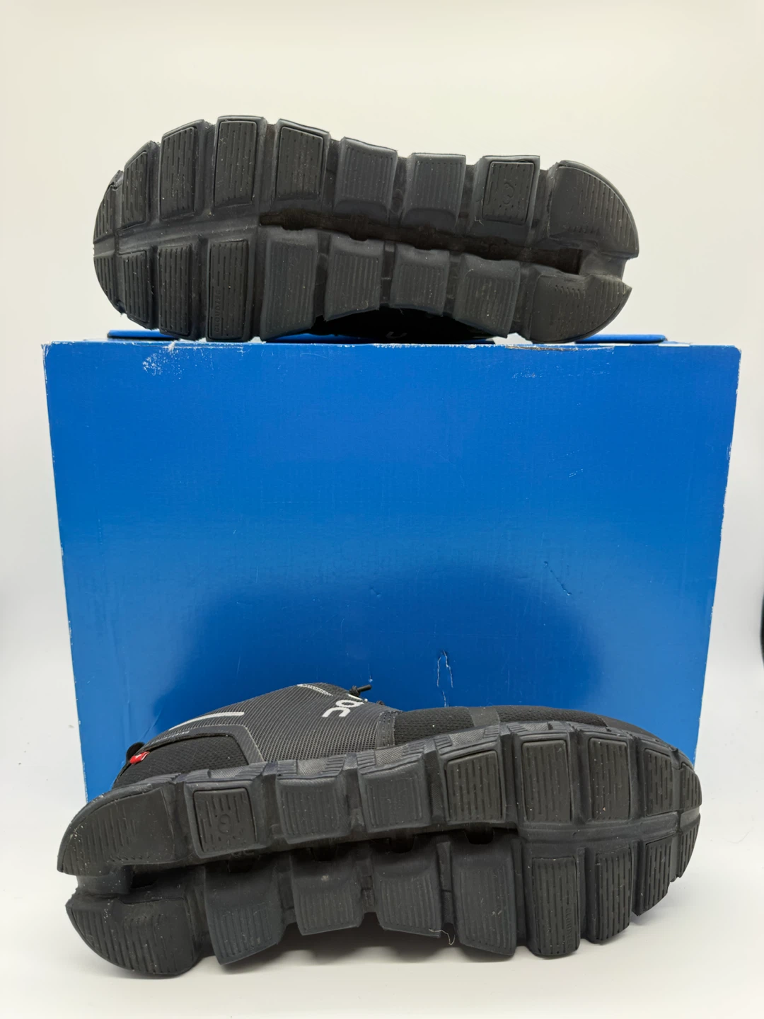 On Cloud 5 Waterproof Black Women’s Running Shoes Size US 8,5 - photo 3