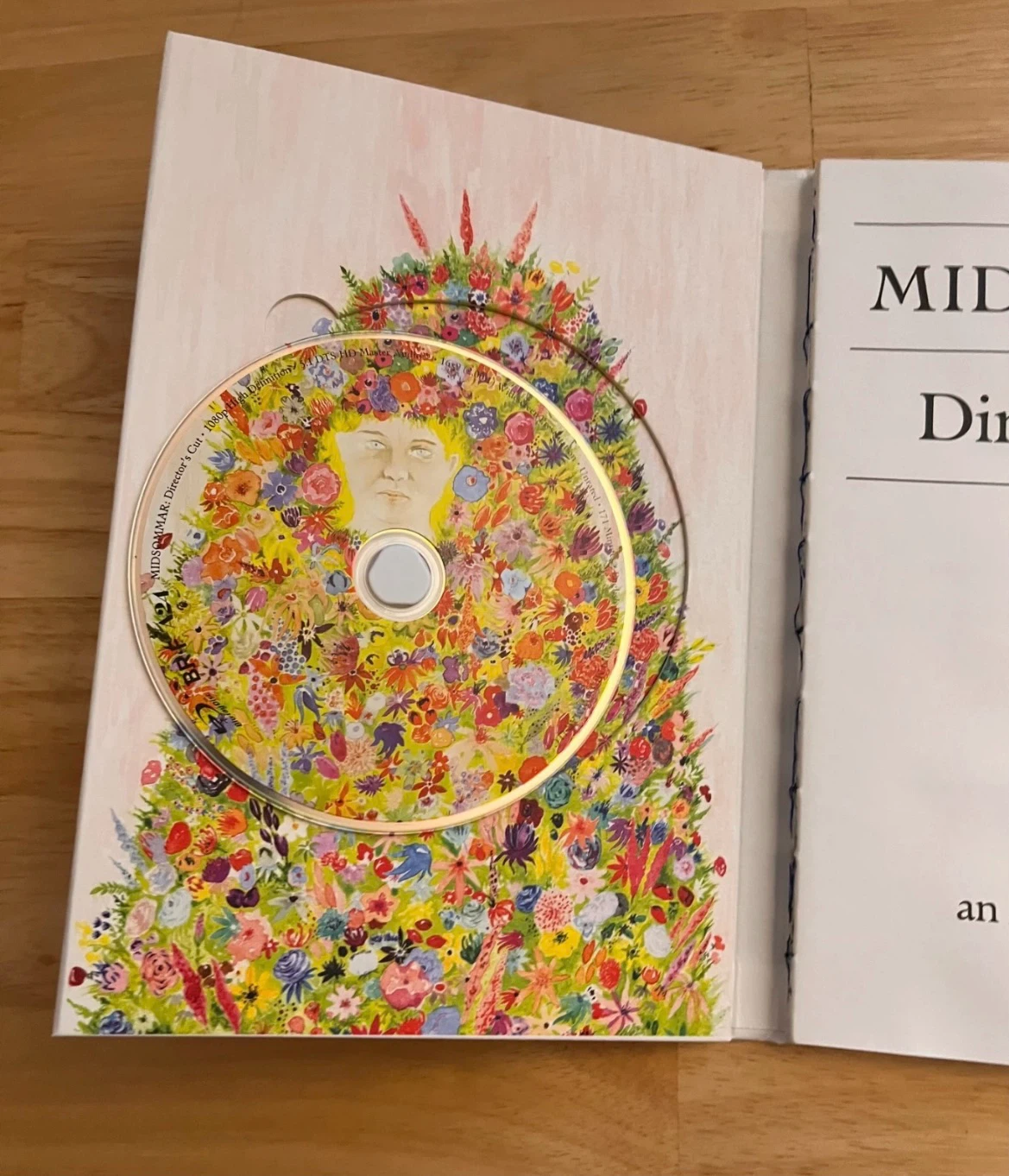 Midsommar Director’s Cut Cloth Blu Ray A24 Box Set - photo 4