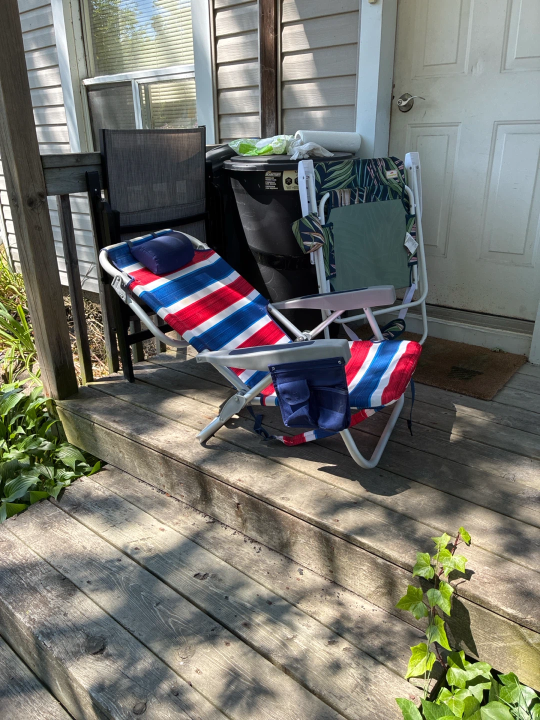 Striped Beach Chair with Pillow and Storage Pouch - photo 3