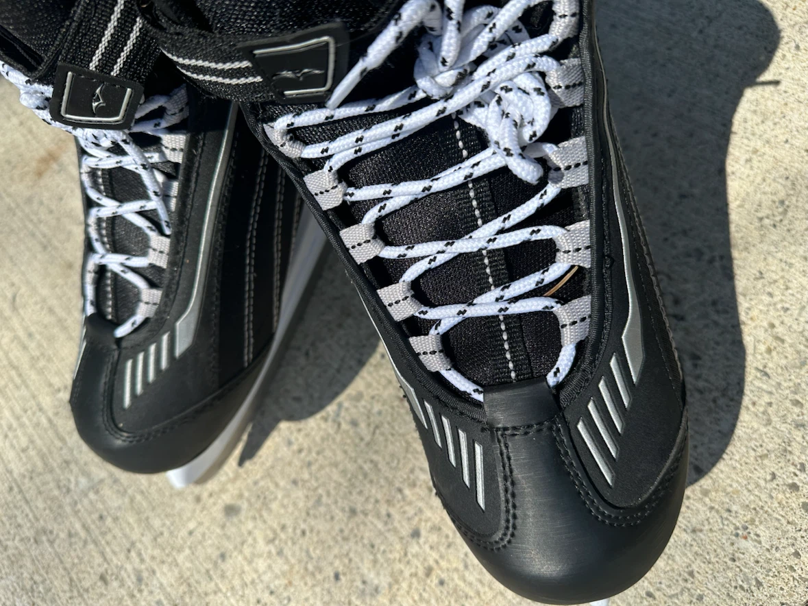 CCM Ice Hockey Helmet and Skates - photo 5
