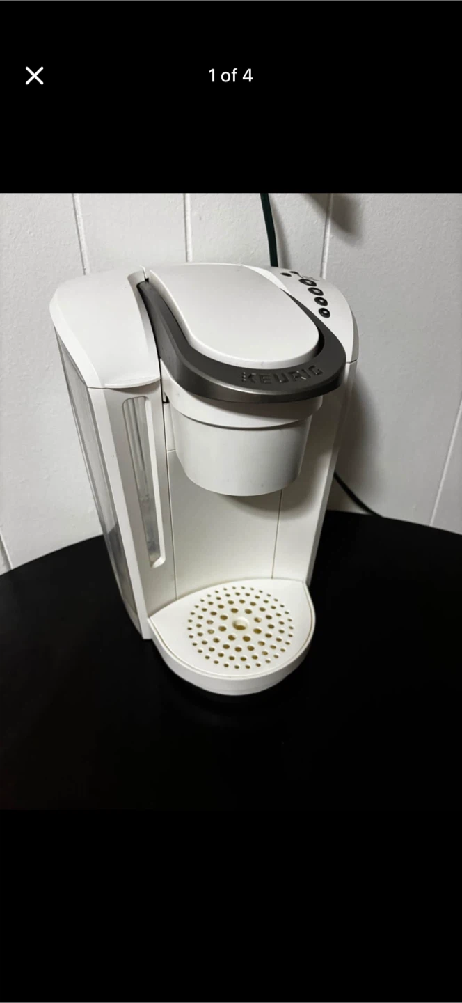 White Keurig K-Cup Coffee Maker