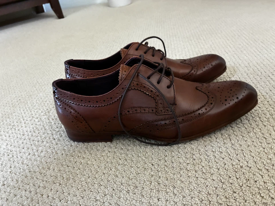 Ted Baker Granet LTHR Wingtip Oxford Shoes - Size 10 - photo 2
