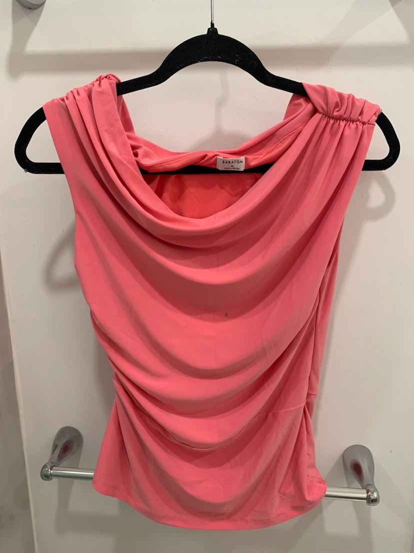 Aritzia Babaton Smooth Matter Gallery Top - Medium - Coral