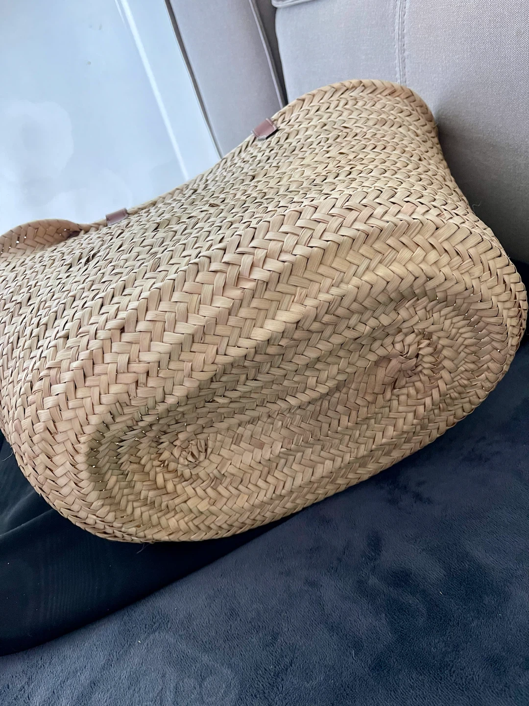 Authentic CELINE Large Triomphe Classic Panier Basket Tote - photo 4