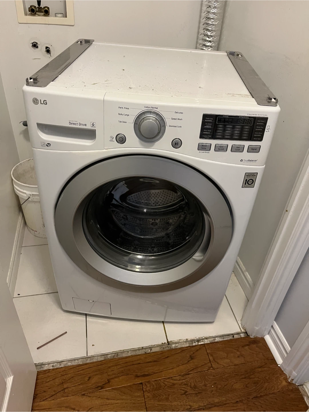 LG Front Load Washer and Dryer Set - photo 3