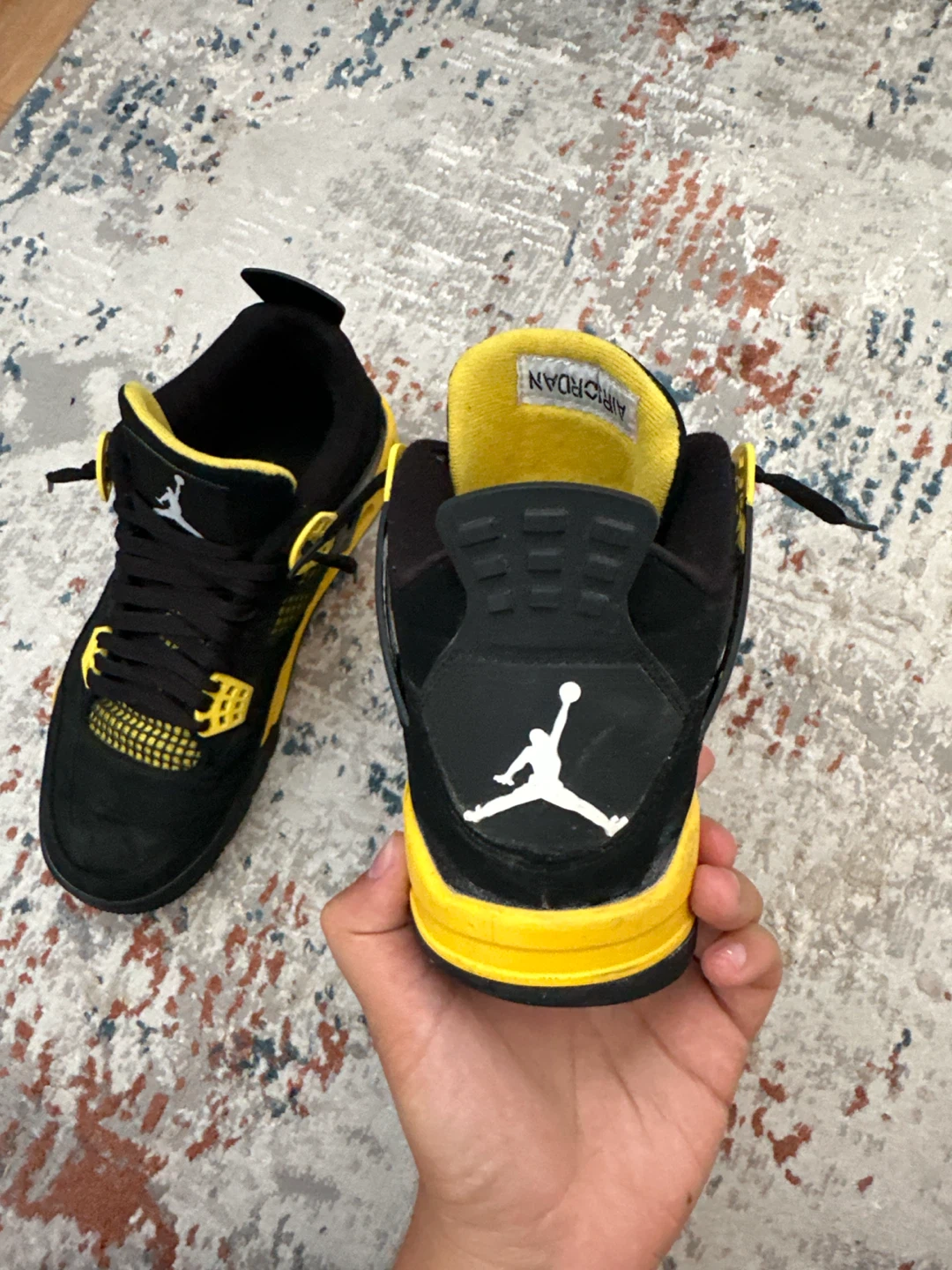 Air Jordan 4 "Lightning" - Size 9 - photo 5