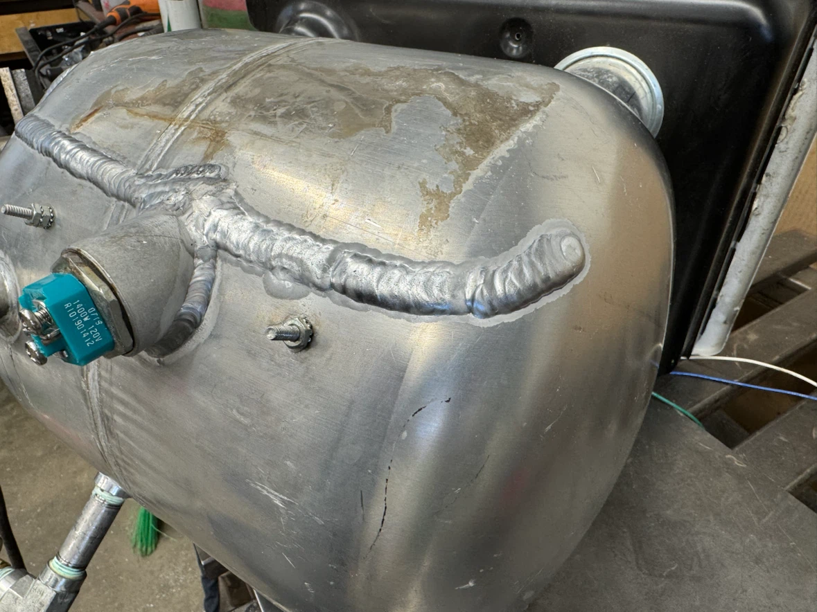 RV Hot water tank Aluminum/steel/stainless welding - photo 2