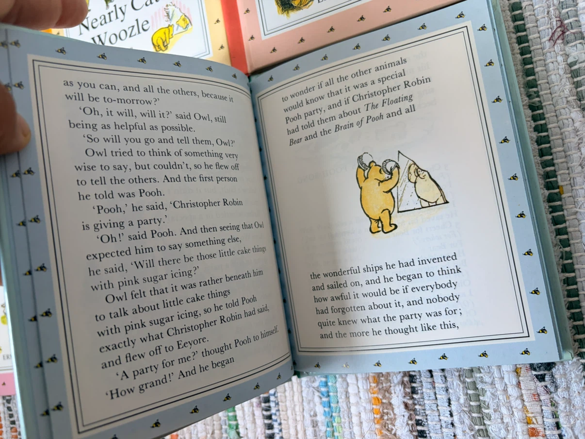 Winnie the Pooh book set - photo 4