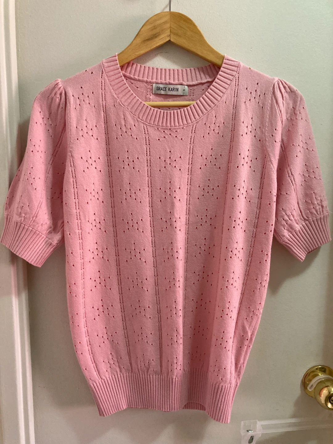 Short sleeve spring/summer sweater