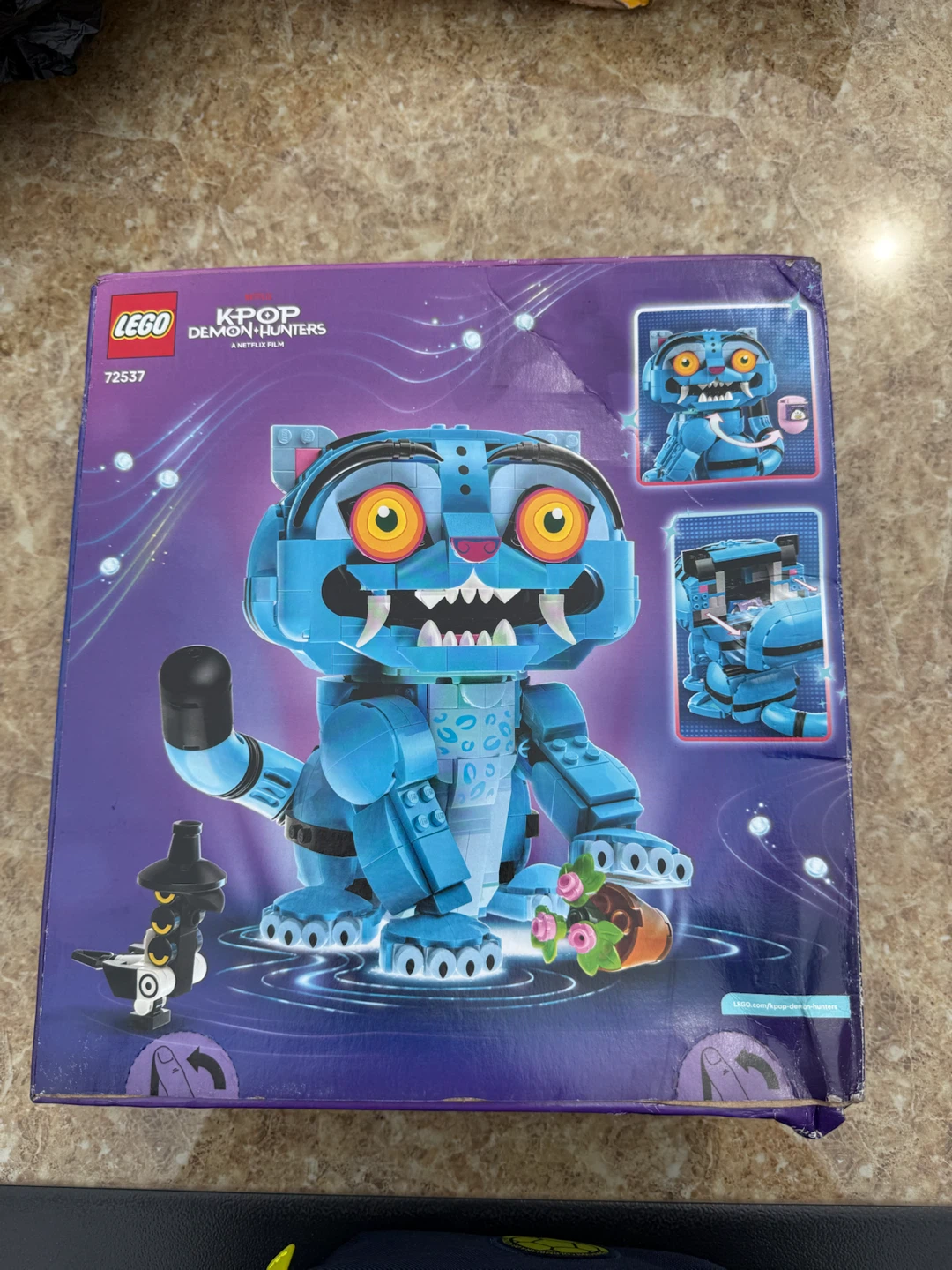LEGO K-Pop Demon Hunters Derpy Tiger and Suss-ie Bird 72537 - photo 2