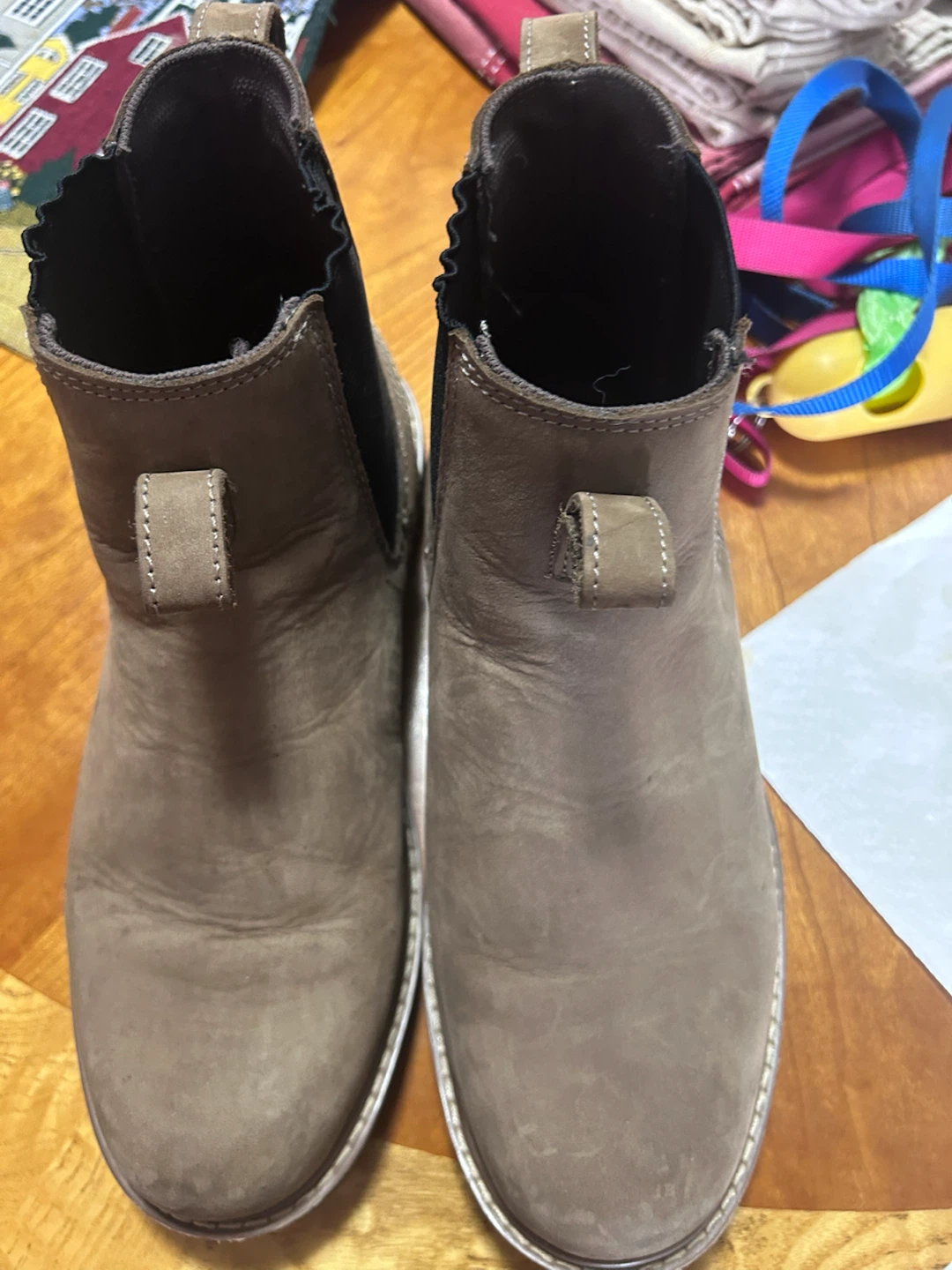 Men’s slip on boots also known as a Chelsea boot. - photo 2