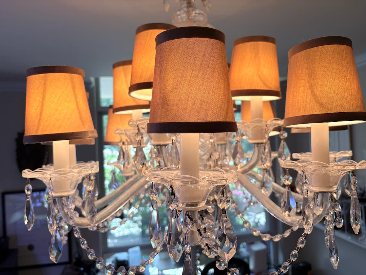 Crystal Chandelier with 8 Lights
