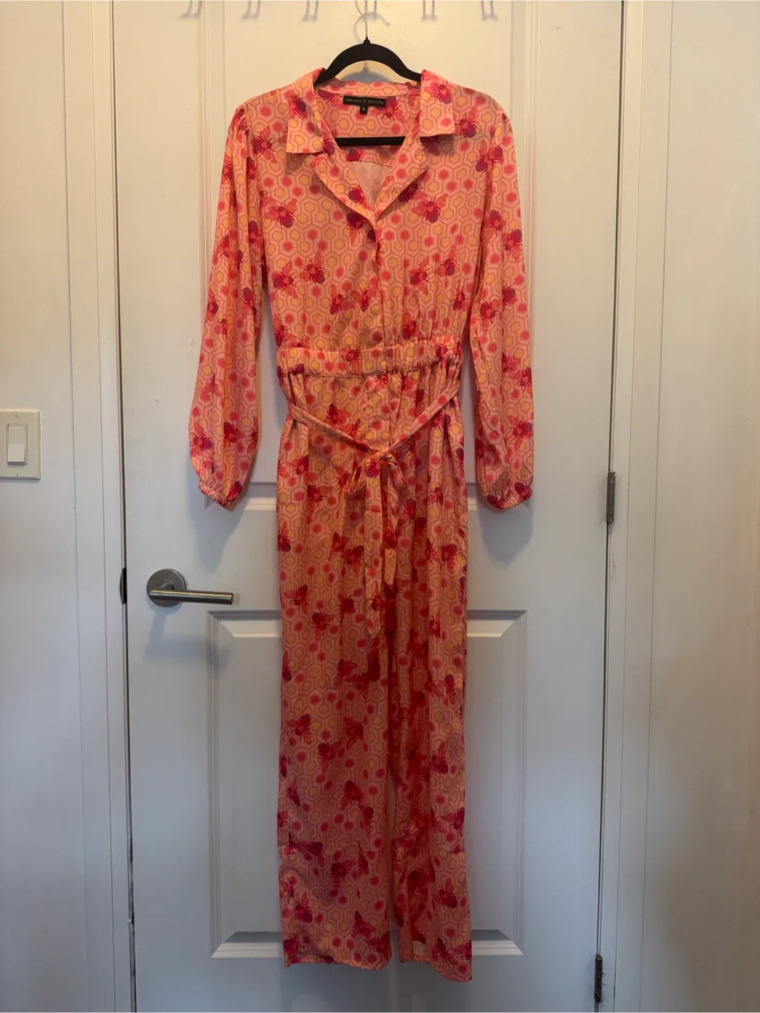 AMERICA & BEYOND Pink Bee Print Jumpsuit - photo 2