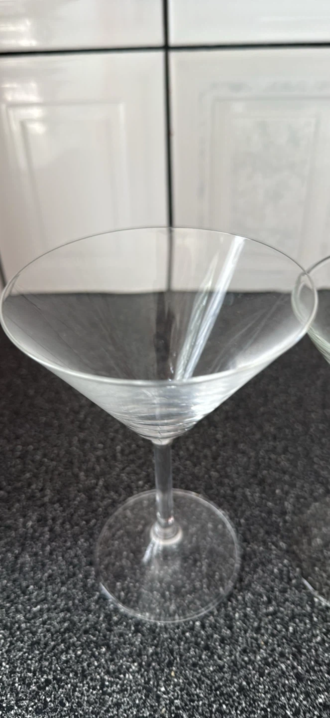 Set of 2 Clear Martini Glasses - photo 3