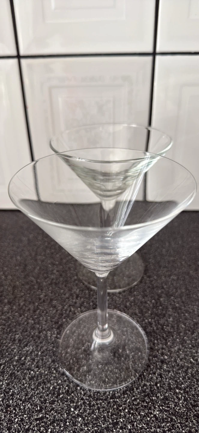 Set of 2 Clear Martini Glasses - photo 5