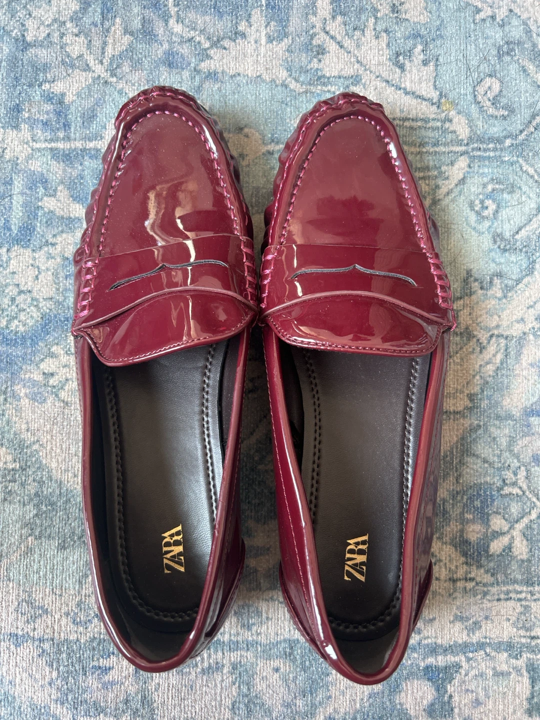 ZARA Burgundy faux patent leather Loafers Size 39