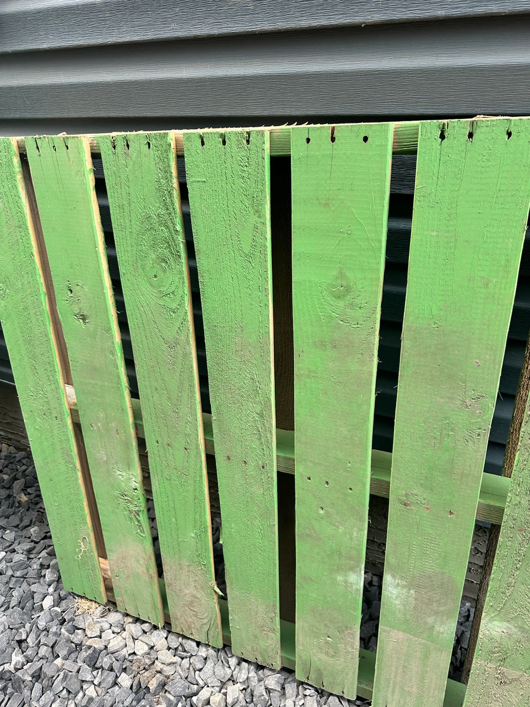 Green Wooden Pallet Free pick it - photo 2