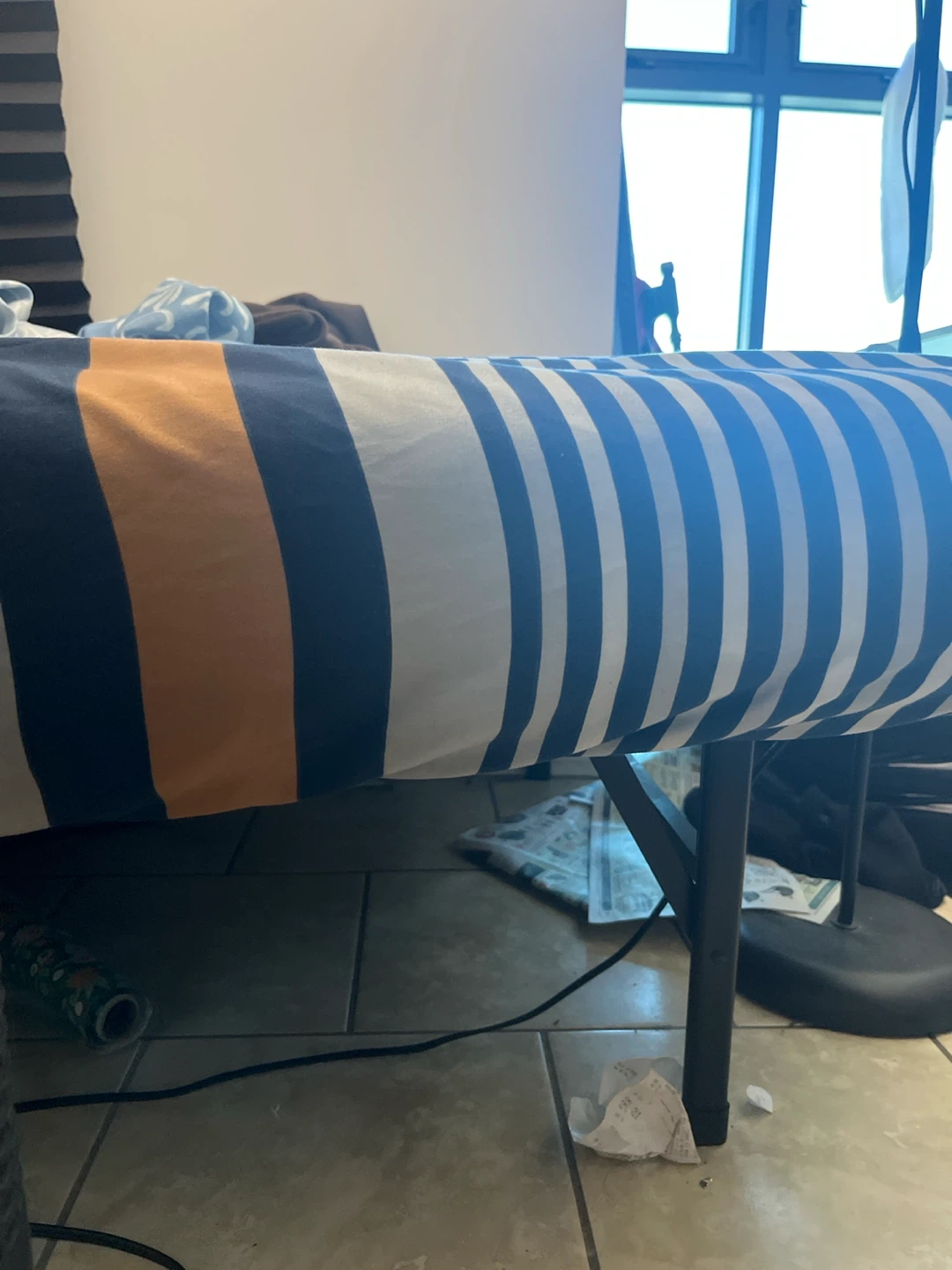 Zinus Bed Frame - photo 2