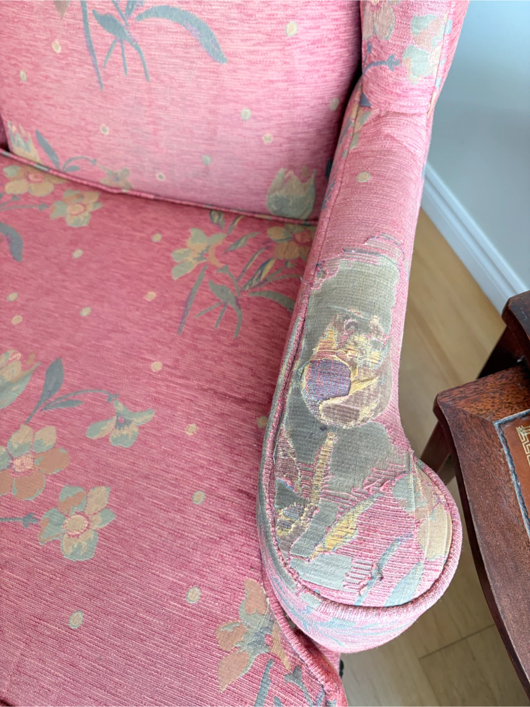 Red Floral Wingback Armchair - photo 4