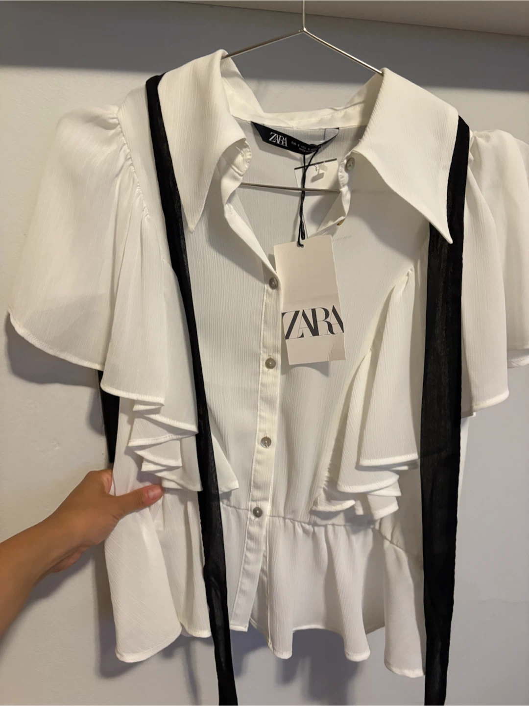 Zara White Ruffled Blouse with Black Bow - photo 4