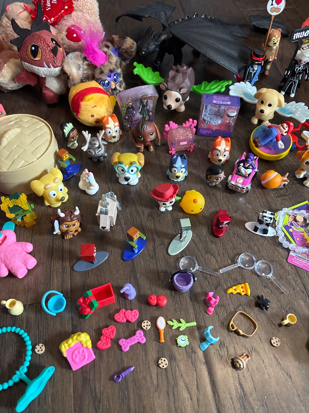 Assorted Toy Figures and Plushies - photo 3