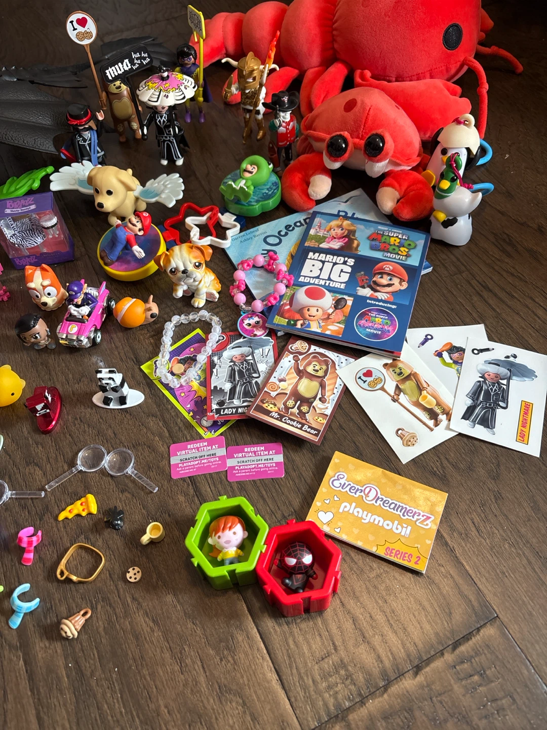 Assorted Toy Figures and Plushies - photo 4