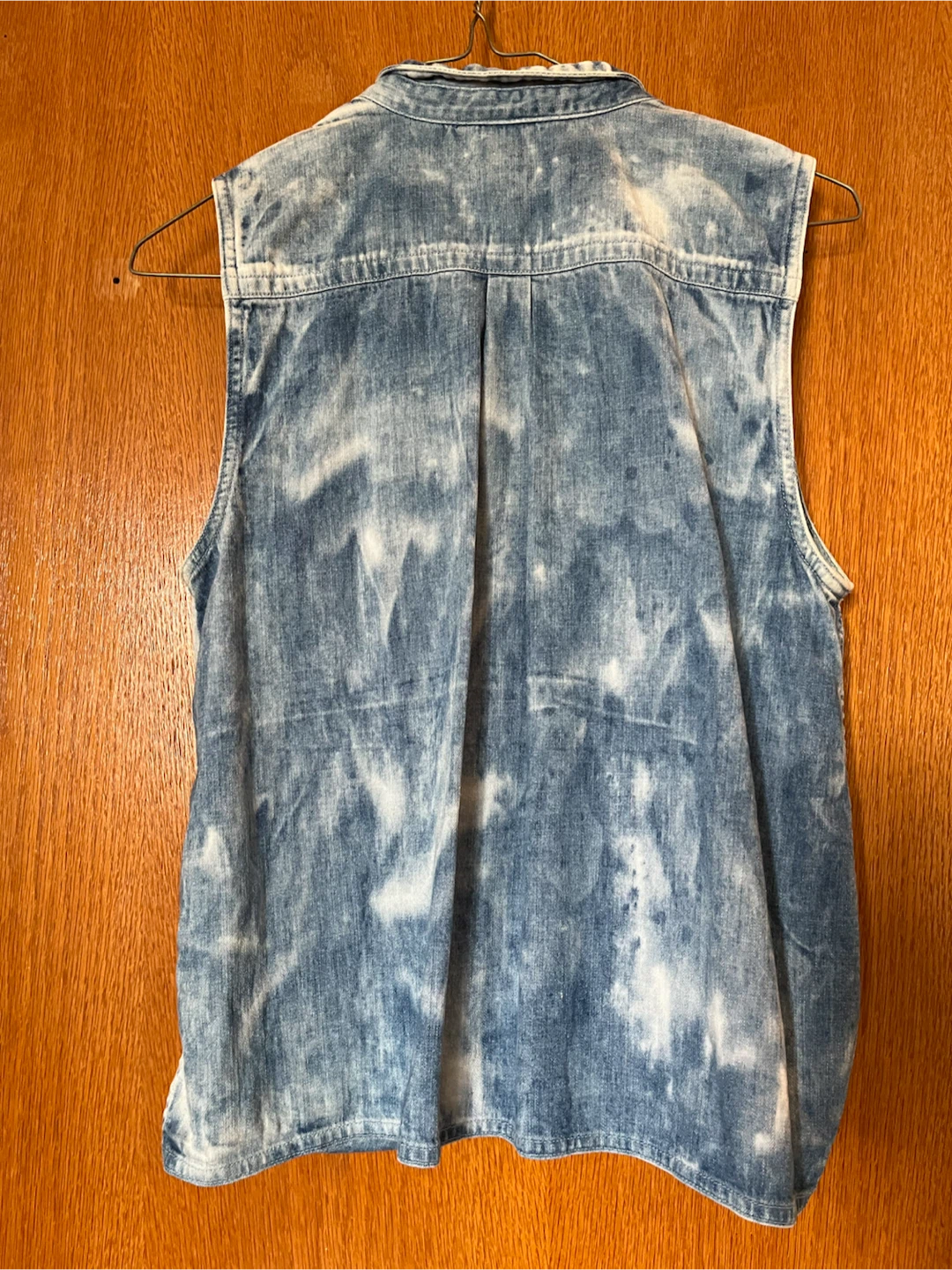 Levi's Sleeveless Denim Shirt Medium - photo 3
