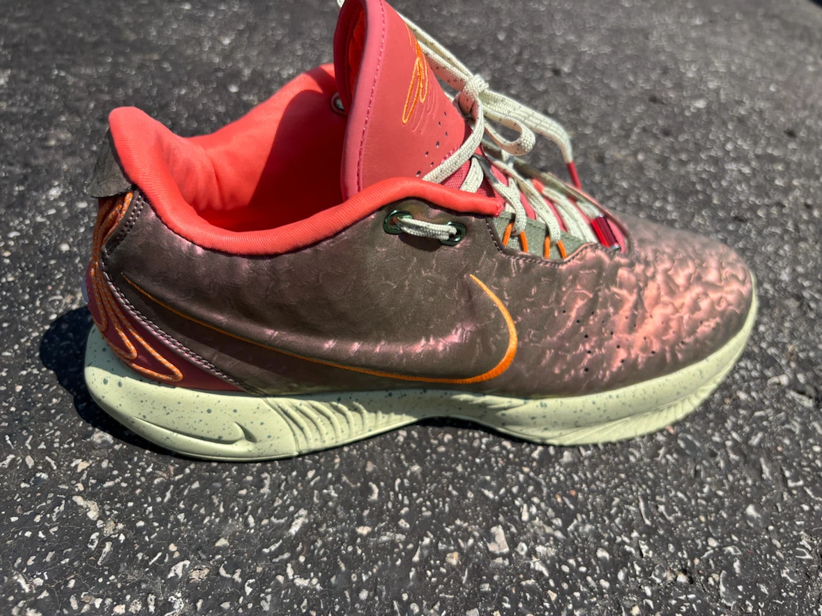 LEBRON 21 SIZE 11 Queen conch - photo 2