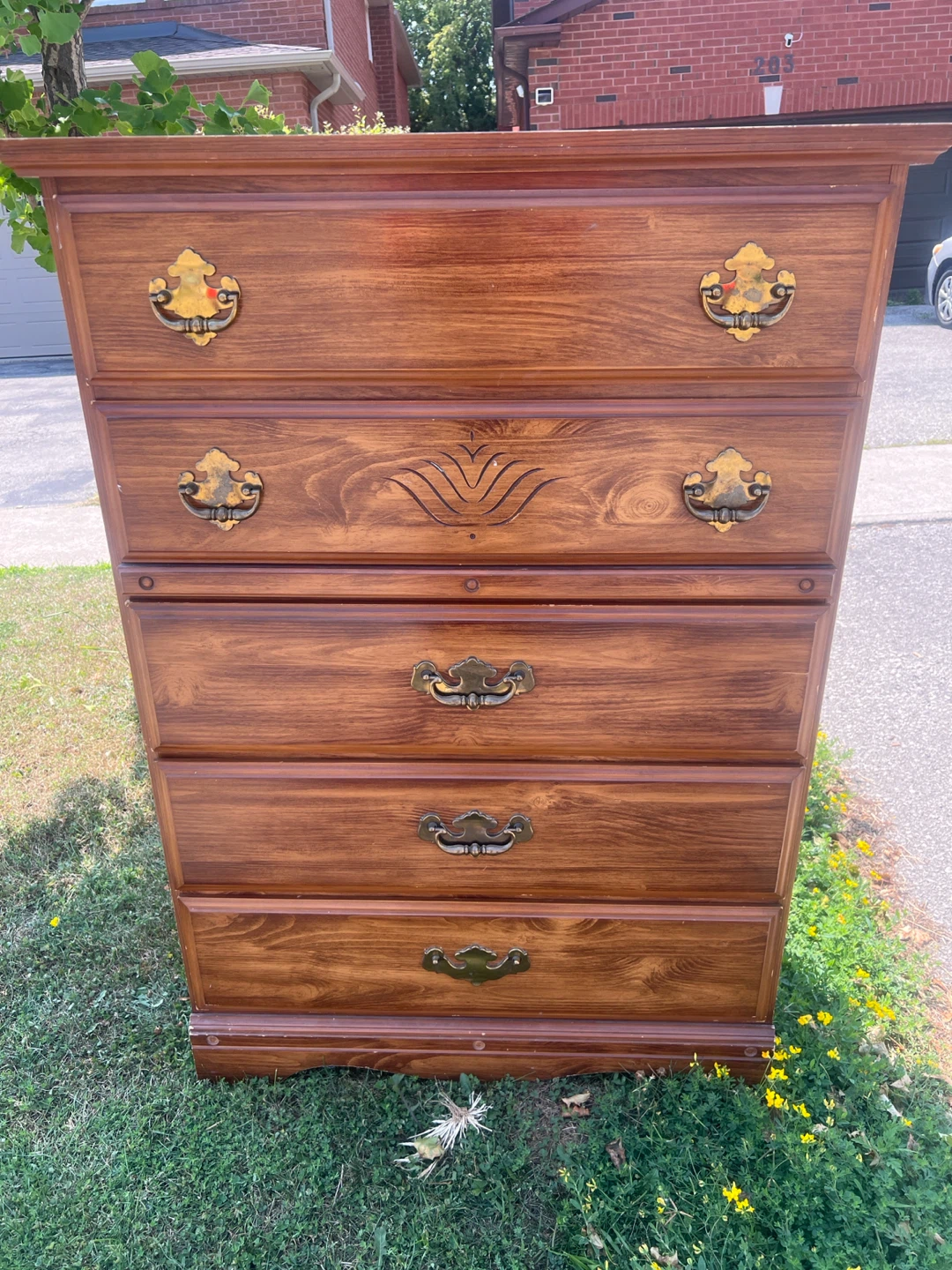 Wooden 5-Drawer Dresser