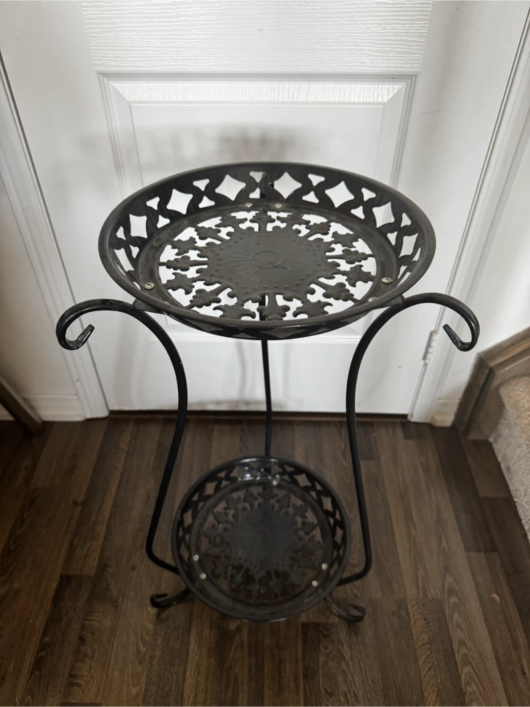 Black 2-Tier Metal Plant Stand