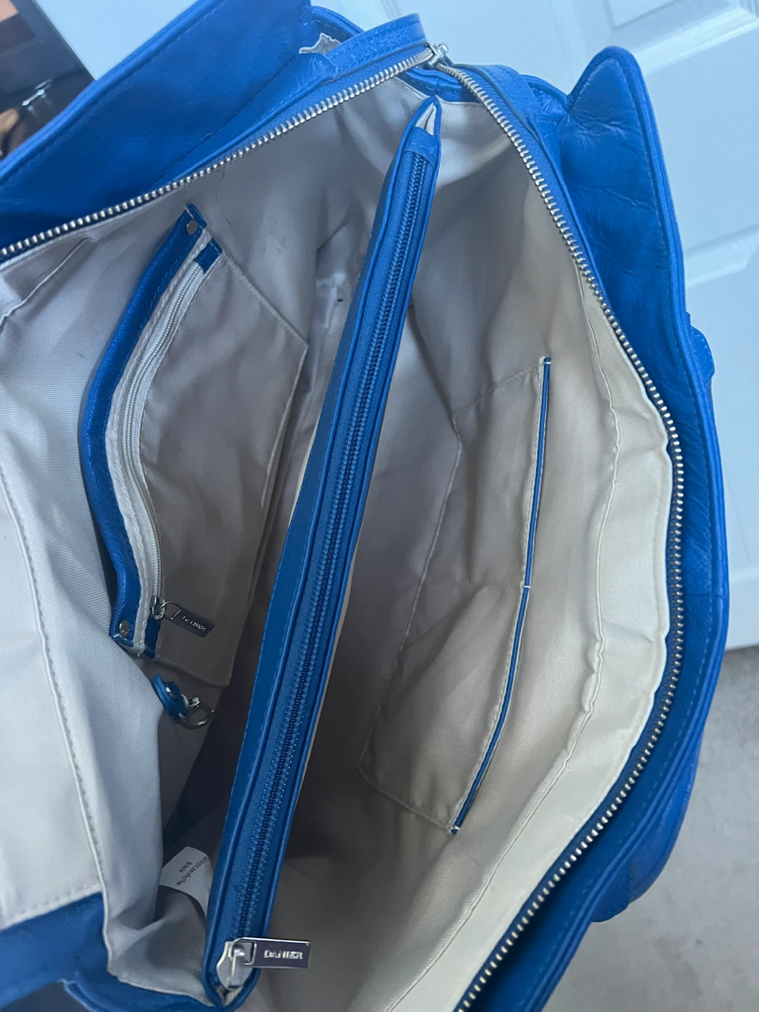 Danier Blue Leather laptop Bag - photo 4