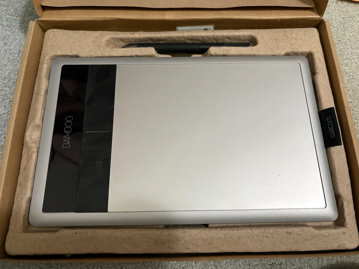 Wacom Bamboo CTH-470 Graphics Drawing Tablet with Pen - photo 2