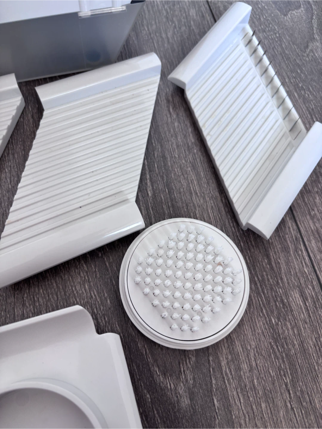 Vegetable Slicer with 5 Inserts - photo 3