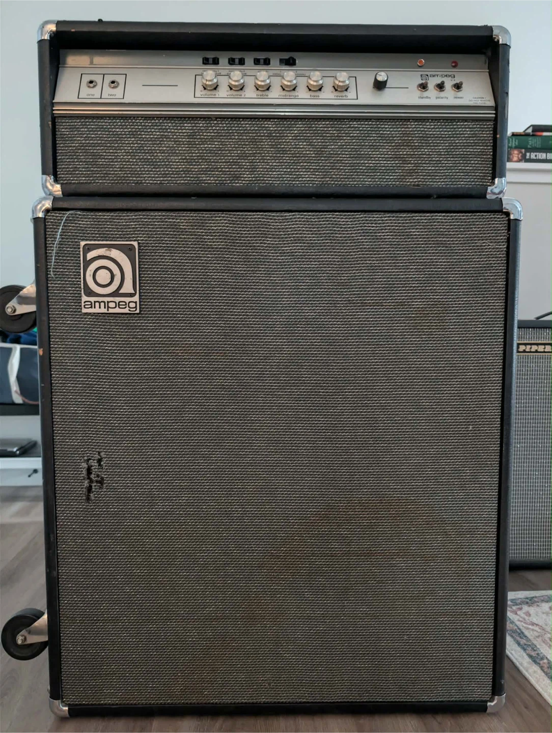 Vintage Ampeg V-4 8 Ohm Bass Amp Head and Cabinet