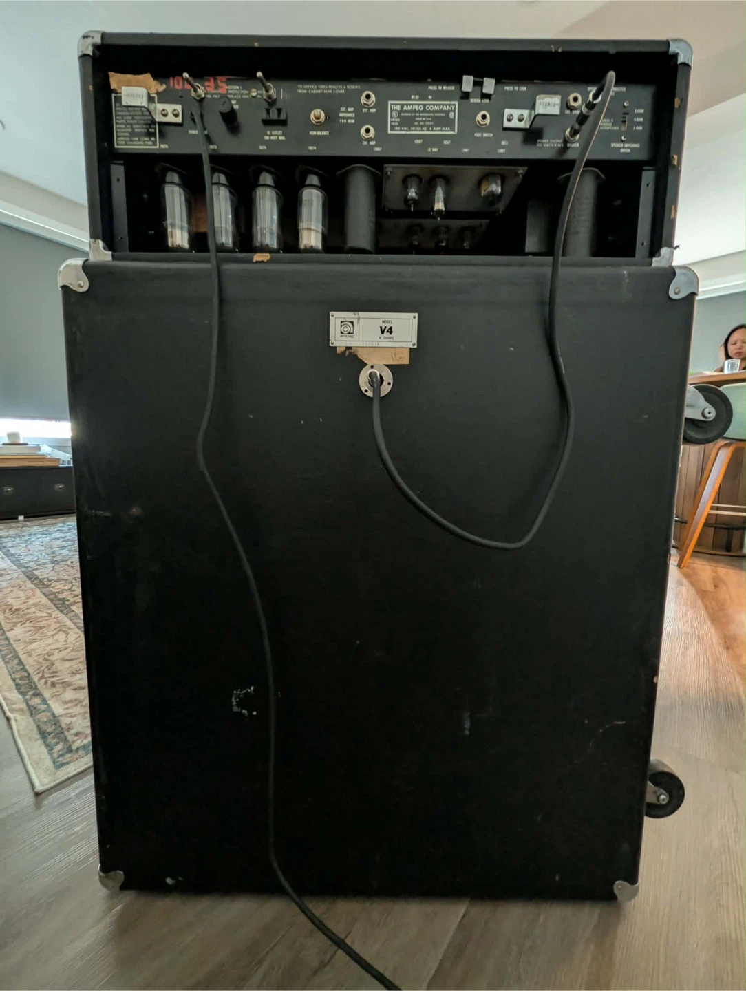 Vintage Ampeg V-4 8 Ohm Bass Amp Head and Cabinet - photo 4