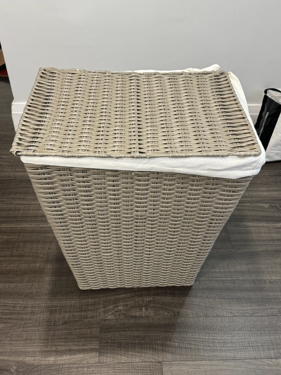 Woven Laundry Hamper with Liner