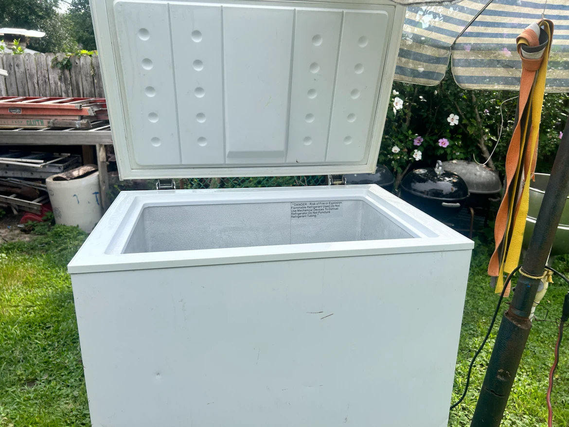 Criterion Chest Freezer CCF50M2W - photo 4