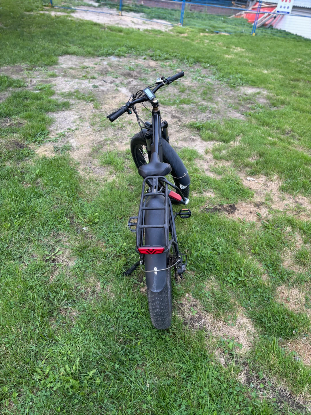 Barely used Emmo E-Wild C2 fat tire e-bike (Under 100km!) - photo 3