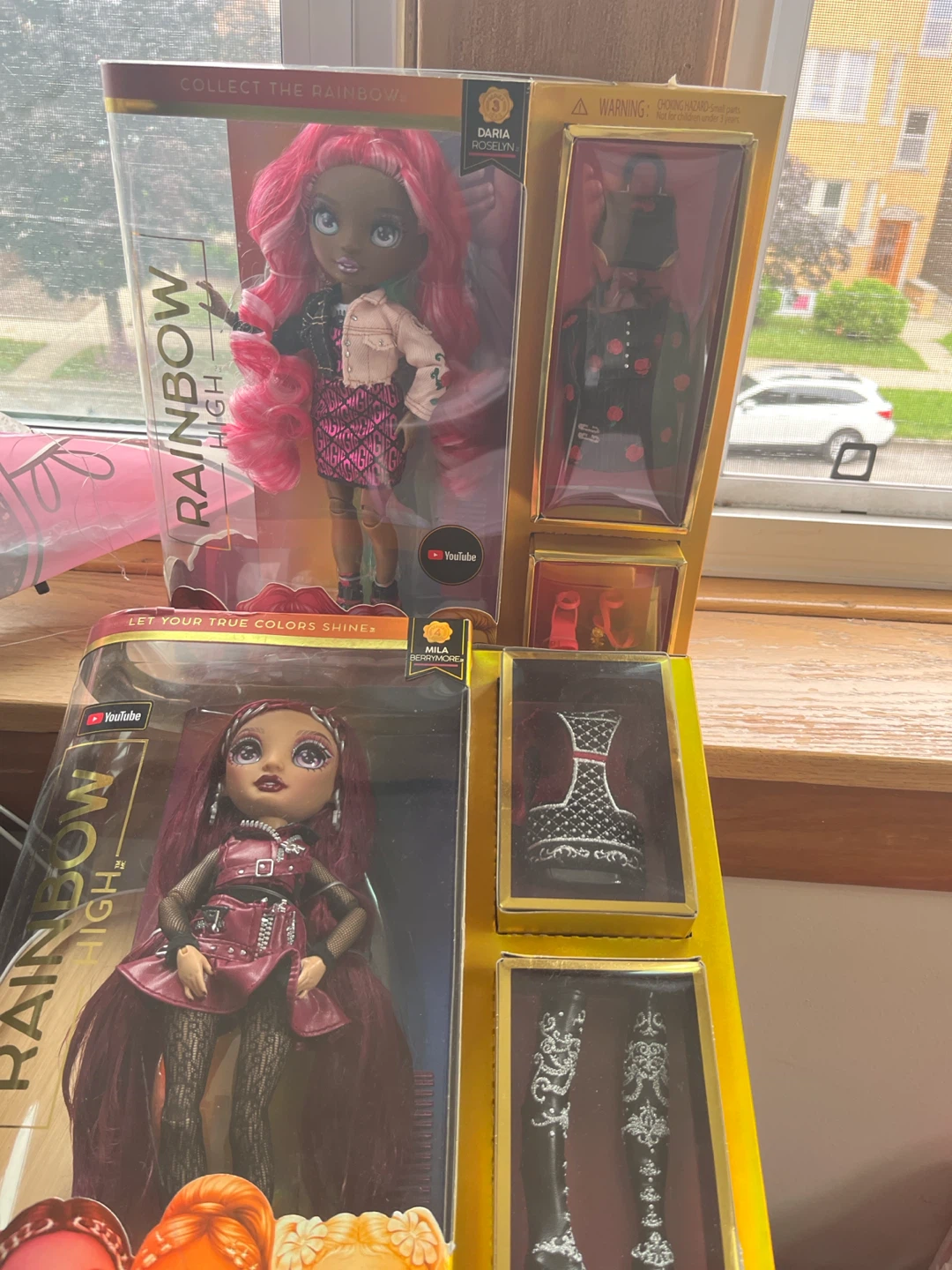 Rainbow High Dolls - Daria Roselyn & Mila Berrymore