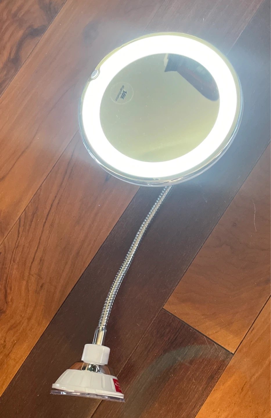 Nu Brilliance 10x Magnifying Makeup Mirror with Light - photo 4