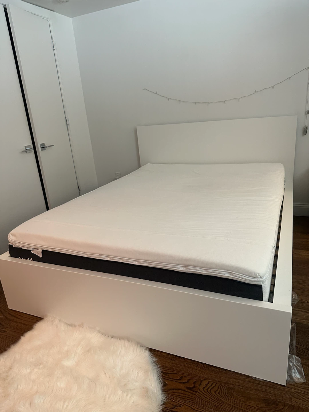 Lucid Memory Foam Mattress (Queen Size)