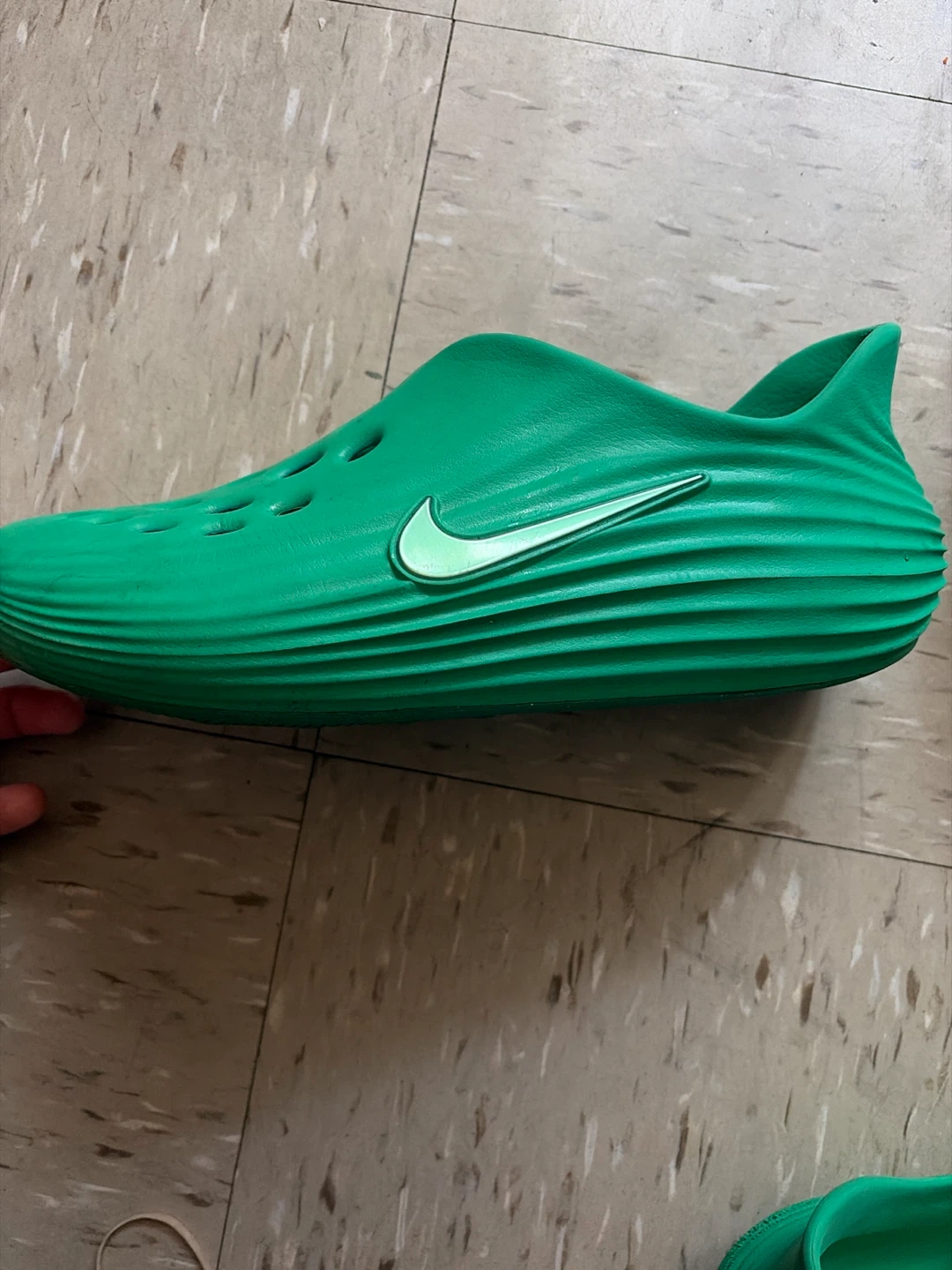 Nike Green Clog-Style Shoes - photo 2